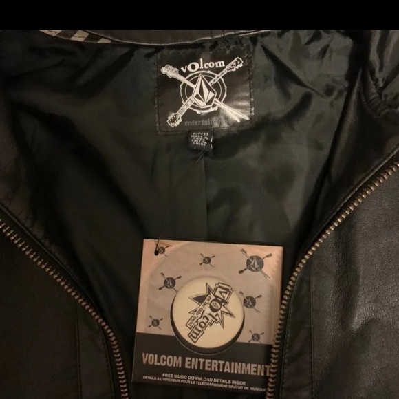 NWT VOLCOM BLACK LEATHER JACKET - Picture 2 of 5